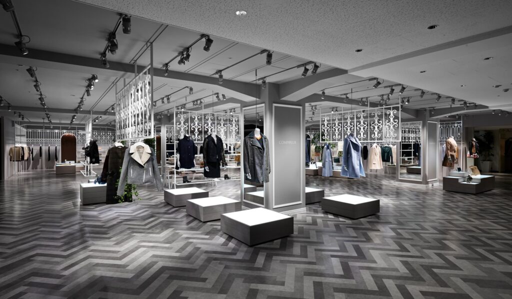 COMPOLUX 西武渋谷