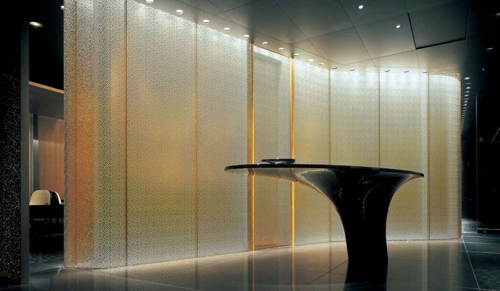 GIORGIO ARMANI 銀座タワー